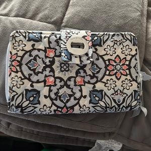 Vera Bradley Turnlock mosaic wallet